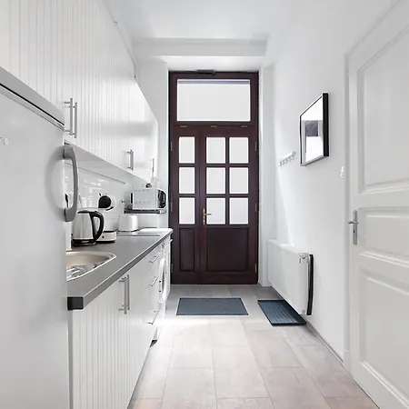 Apartment Bpr Cosmos Design With A/c