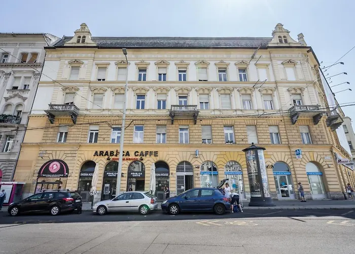 Bpr Cosmos Design With A/c Apartament Budapesta