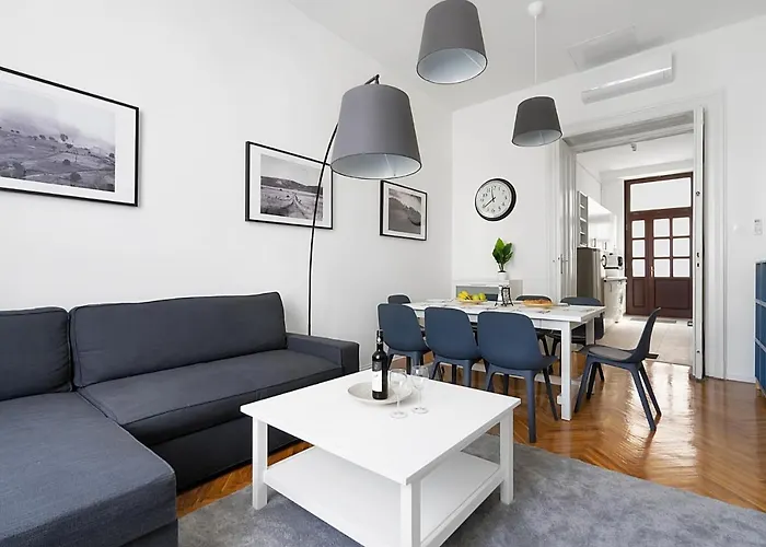 Lägenhet Bpr Cosmos Design With A/c *